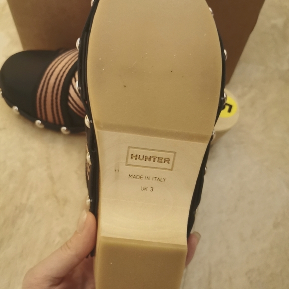 Hunter new sandals  size 5 - Picture 3 of 4